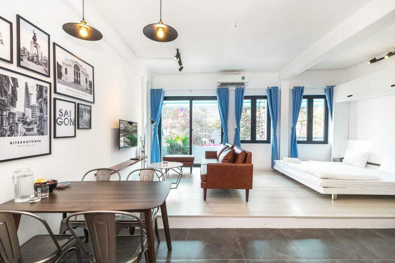 The Wooden Apartments - In The Heart Of Ben Thanh 호치민 객실 사진